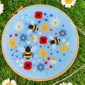 Bees Embroidery Kit, Wild Flower Needle Craft Kit, DIY Wildflower Hoop Art, Summer Hand Embroidery Project, Floral Sewing Kit, Sewing Gift image 3