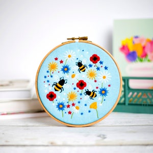 Bees Embroidery Kit, Wild Flower Needle Craft Kit, DIY Wildflower Hoop Art, Summer Hand Embroidery Project, Floral Sewing Kit, Sewing Gift image 1