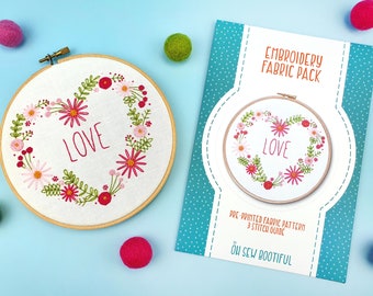 Love Flower Heart Embroidery Pattern, Pink Hoop Art Kit, Love Heart Embroidery Set, Modern Needlecraft Pattern, Daisy Chain Embroidery Kits