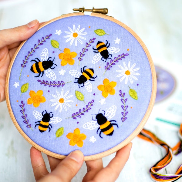 Embroidery Kit For Beginners, Purple Needle Craft Kit, Bees DIY Hoop Art, Beginners Hand Embroidery Kit, Hand Sewing Kit, Gift Box For Her