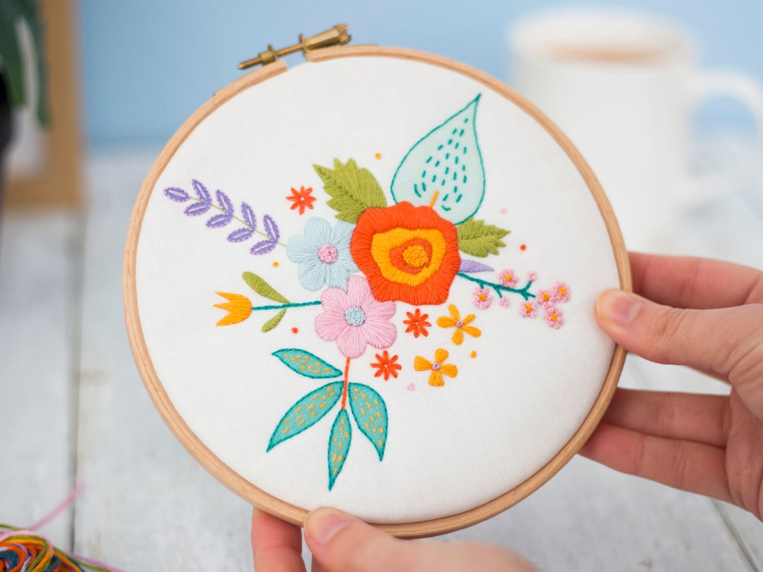 Spring Flowers Embroidery Kit, Floral Needle Craft Kit, DIY Spring Hoop ...