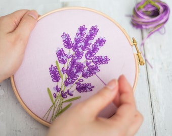 Lavender Embroidery Kit, Mothers Day Gift Idea, Wildflowers Hoop Art, Relaxation Gift For Her, Easy Hand Embroidery, Summer Embroidery Kit