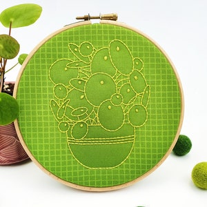 Plants Embroidery Kits, Houseplants Needle Craft Kits, Botanical Hoop Art, Pilea Embroidery Kits, Chinese Money Plant Hand Embroidery Kits