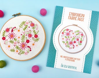 Flower Heart Embroidery Pattern, Pink Roses Hoop Art Kit, Love Heart Embroidery Set, Modern Needlecraft Pattern, Daisy Chain Embroidery Kits