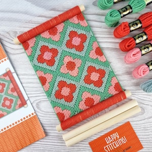 Ditsy Daisies Bargello Kit, Modern Needlepoint, Beginners Craft