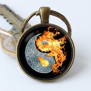 Key chain ying yang Balance key ring Ying Yang jewelry Christmas gift Symbol pendant Symbol keychain Yoga key chain Ying Yang sign Harmony