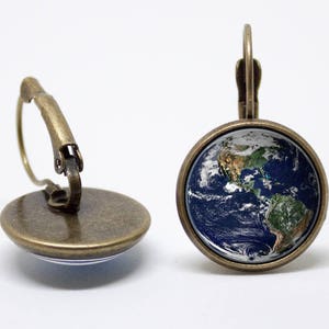 Bleu boucles d’oreilles planète cadeau pour les filles une planète terre bijoux terre terre bijoux terre bijoux espace boucles d’oreilles vue de l’espace