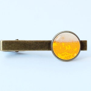 Beer tie clip Drink tie bar Drink tie clip Fun tie clip Beer jewelry Beer gift Beer lover Glass of beer Realistic Tie bar beer Men jewelry