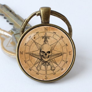 Piraat sleutelhanger Kompas sleutelhanger Echtgenoot cadeau Oude kompas sleutelhanger Piraat hanger Piraat kompas sleutelhanger Antieke sleutelhanger Pitare-sieraden