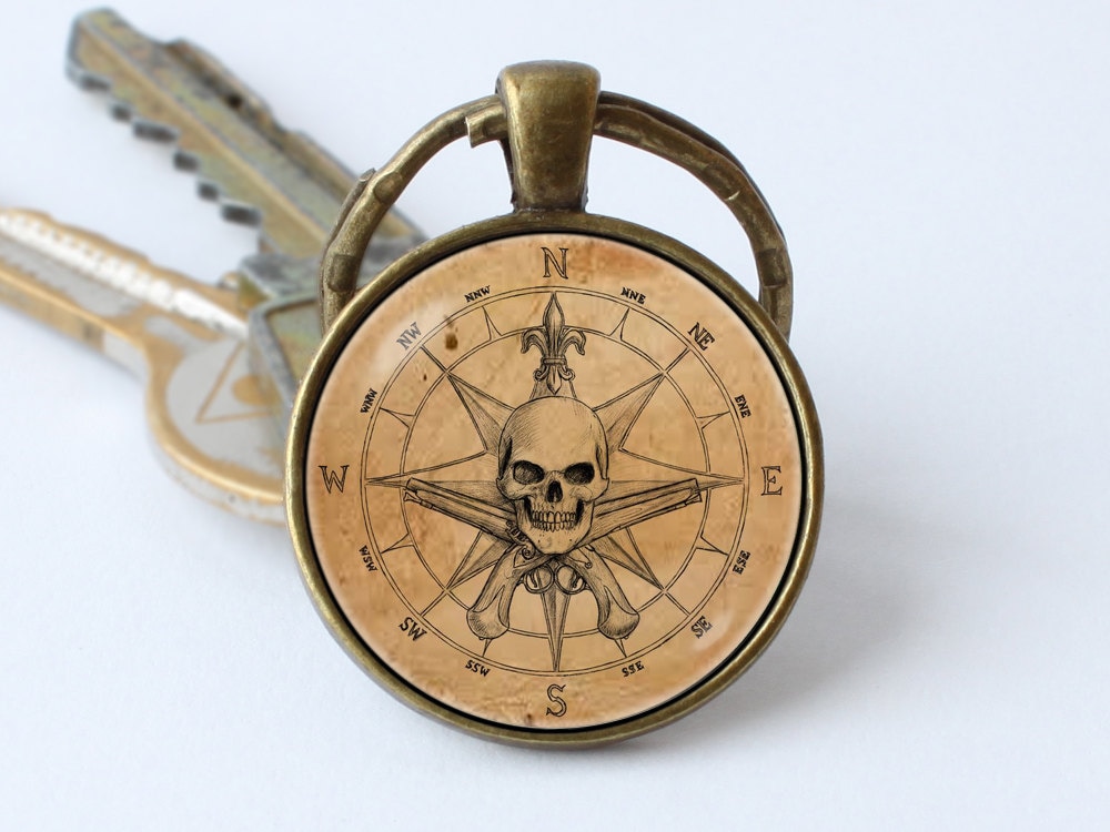 Pirate keychain Compass keyring Husband gift Old compass key chain Pirate pendant Pirate compass key ring Antique keychain Pitare jewelry
