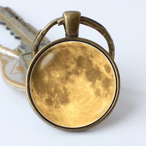 Yellow moon keychain Moon keyring Birthday gift Full moon key chain Moon pendant Space key ring Cosmos keychain Moon jewelry Moon gifts