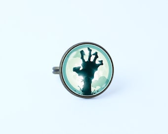 Halloween ring Creepy ring Halloween jewelry Halloween gift Scary hand ring Zombie ring Horror ring Zombie jewelry Gift for girls Mummy