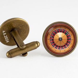 Gemelos grabados Ruleta Gemelos personalizados Juego de apuestas Regalo para hombres Joyas de ruleta Gemelos de casino Rueda de ruleta Las Vegas Personalizado
