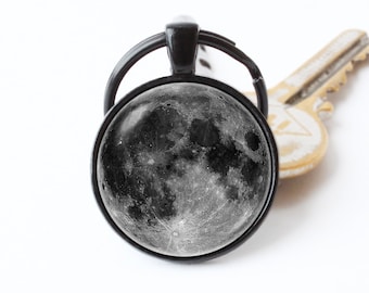 Grauer Mond Schlüsselanhänger Mond Schlüsselanhänger Mond Schmuck Mond Anhänger Vollmond Schlüsselanhänger Mond Schlüsselanhänger Kosmos Schlüsselanhänger Mond Geschenk Weltraum Schmuck