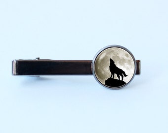 Wolf tie clip Moon tie clip Husband gift Moon and wolf Gift for father Men accessories Wolf jewelry Moon jewelry Wolf tie bar Howling wolf