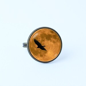 Bird and moon ring Full moon ring Moon jewelry Ladies ring Moon gift Flying bird ring Yellow moon ring Bird jewelry Gift for wife Girls ring