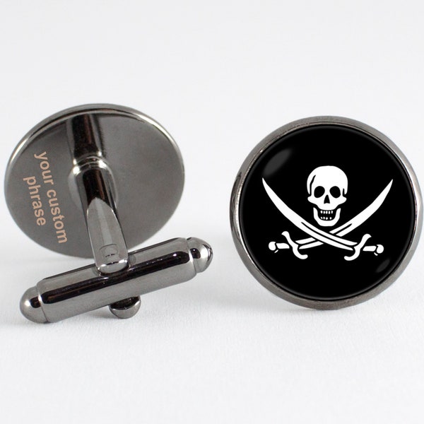 Enlaces de puño grabados Hombres regalo Pirate joyería pirata cráneo personalizado joyería pirata cufflinks Jolly Roger personalizado grabado bandera del pirata