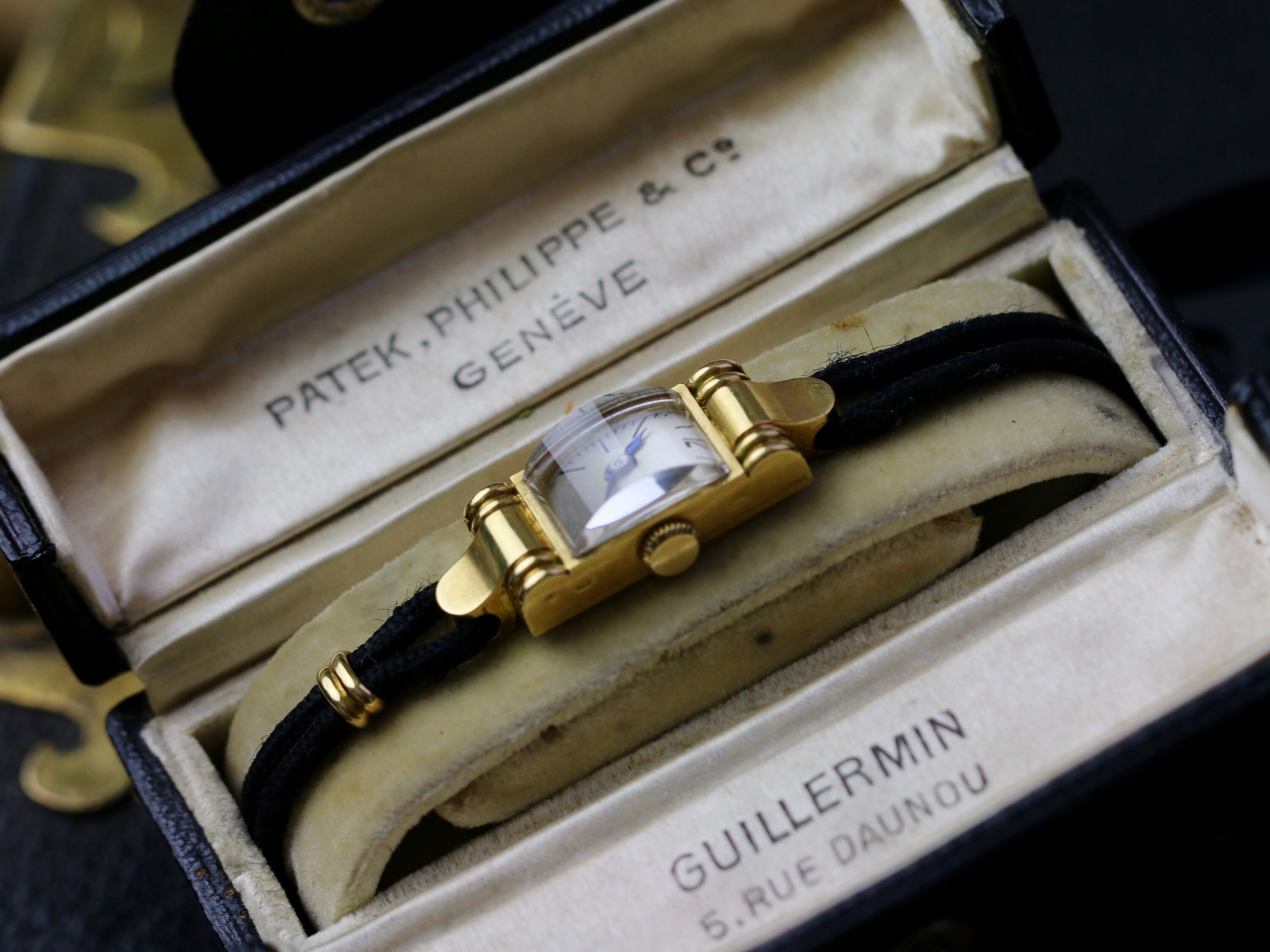Patek philippe art deco watch clearance