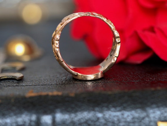 Art Nouveau 18K Gold Iris Signet Ring - image 9