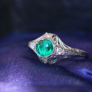 Art Deco Emerald Diamond Ring