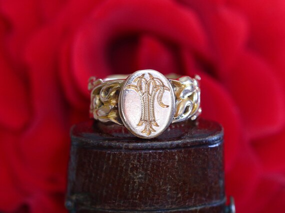 Art Nouveau 18K Gold Iris Signet Ring - image 3