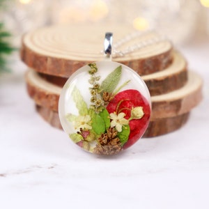 Real Flowers Bouquet Resin Necklaces Circle