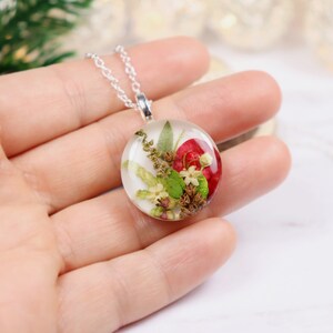 Real Flowers Bouquet Resin Necklaces image 6