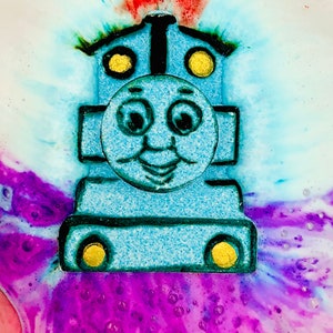 Thomas the tank engine bath bomb natural  fun for kids handmade, vegan friendly bath fizz cruelty free