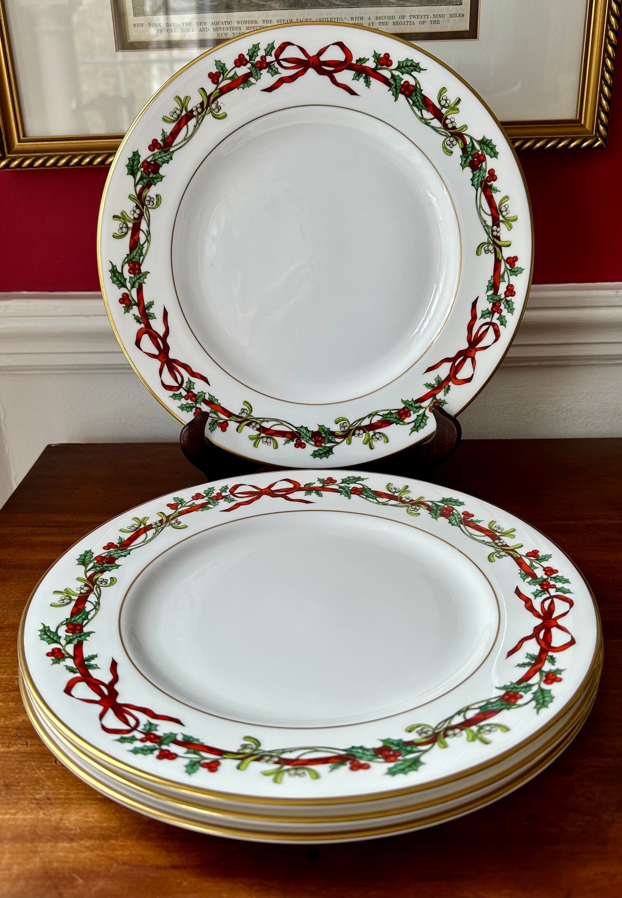 Royal Worcester Holly Ribbons 10.5
