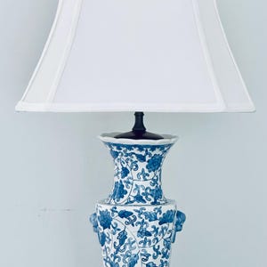 Vintage Chinese Blue & White Chinoiserie Porcelain Table Lamp  Wood Base and Silk Shade