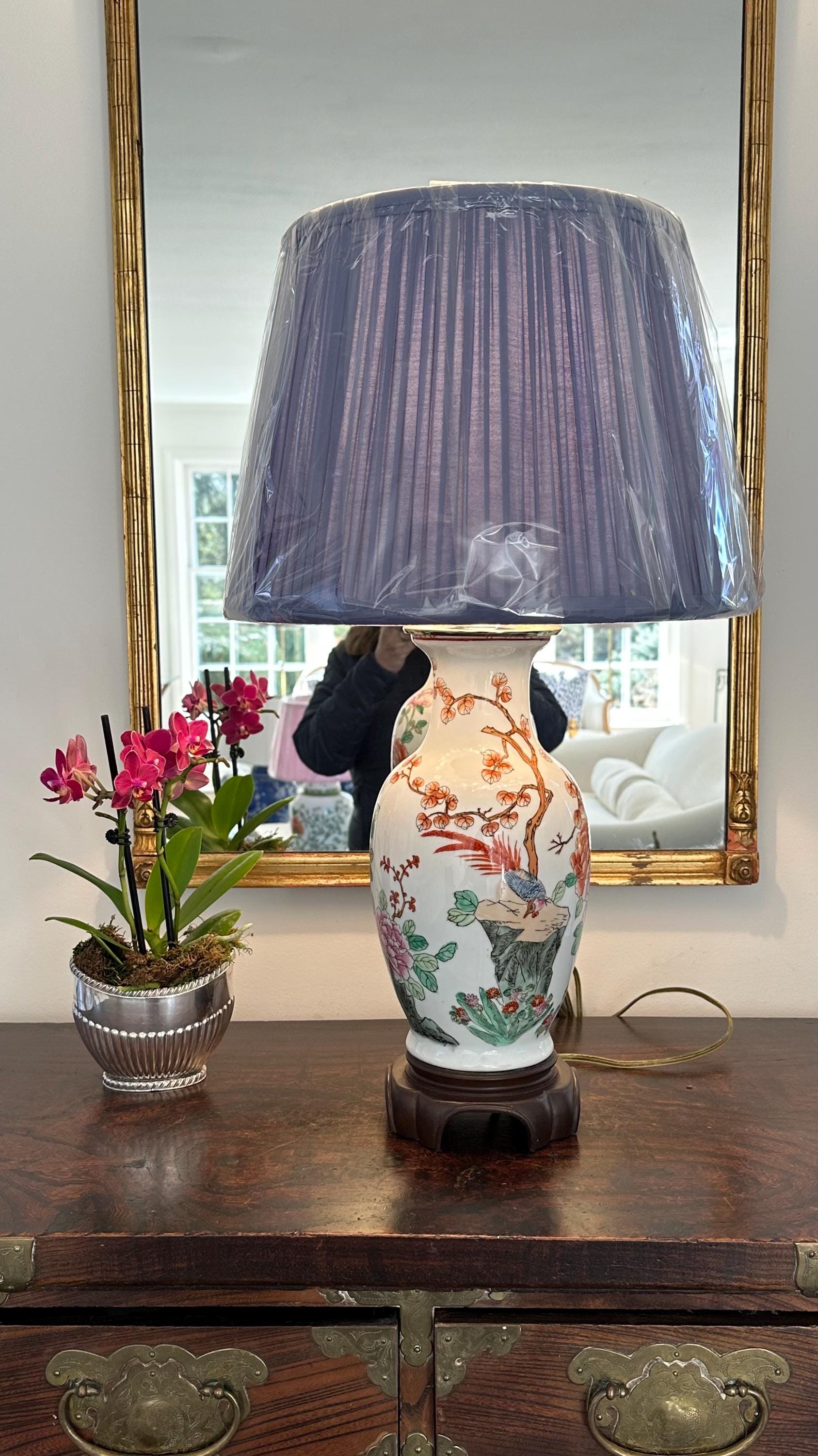 Vintage Chinese Porcelain Pottery Chinoiserie Table Lamp