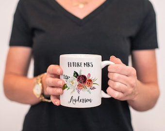 Zukünftige Frau Hochzeitsbecher, Benutzerdefinierte Verlobungsbecher, Zukünftige Frau Verlobungsbecher, individuelle Geschenkidee für Braut zu sein, personalisierte Frau Becher, Verlobungsgeschenk
