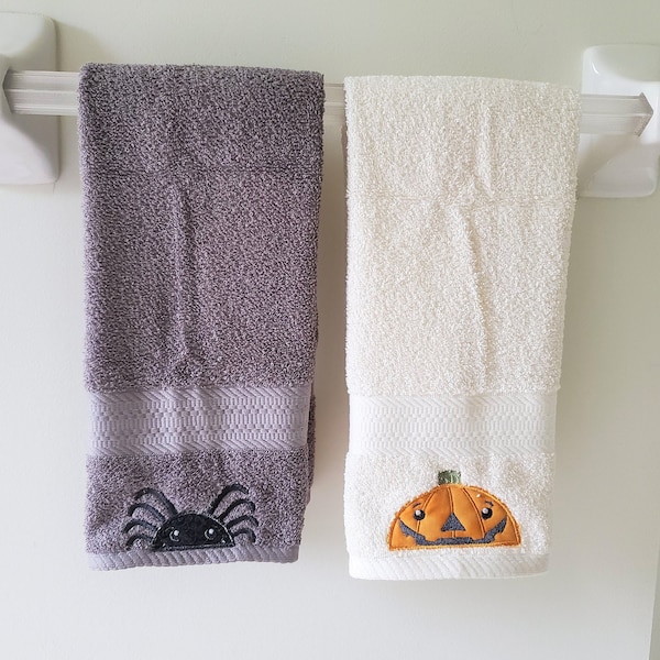 Halloween Hand Towel - Pumpkin - Spider