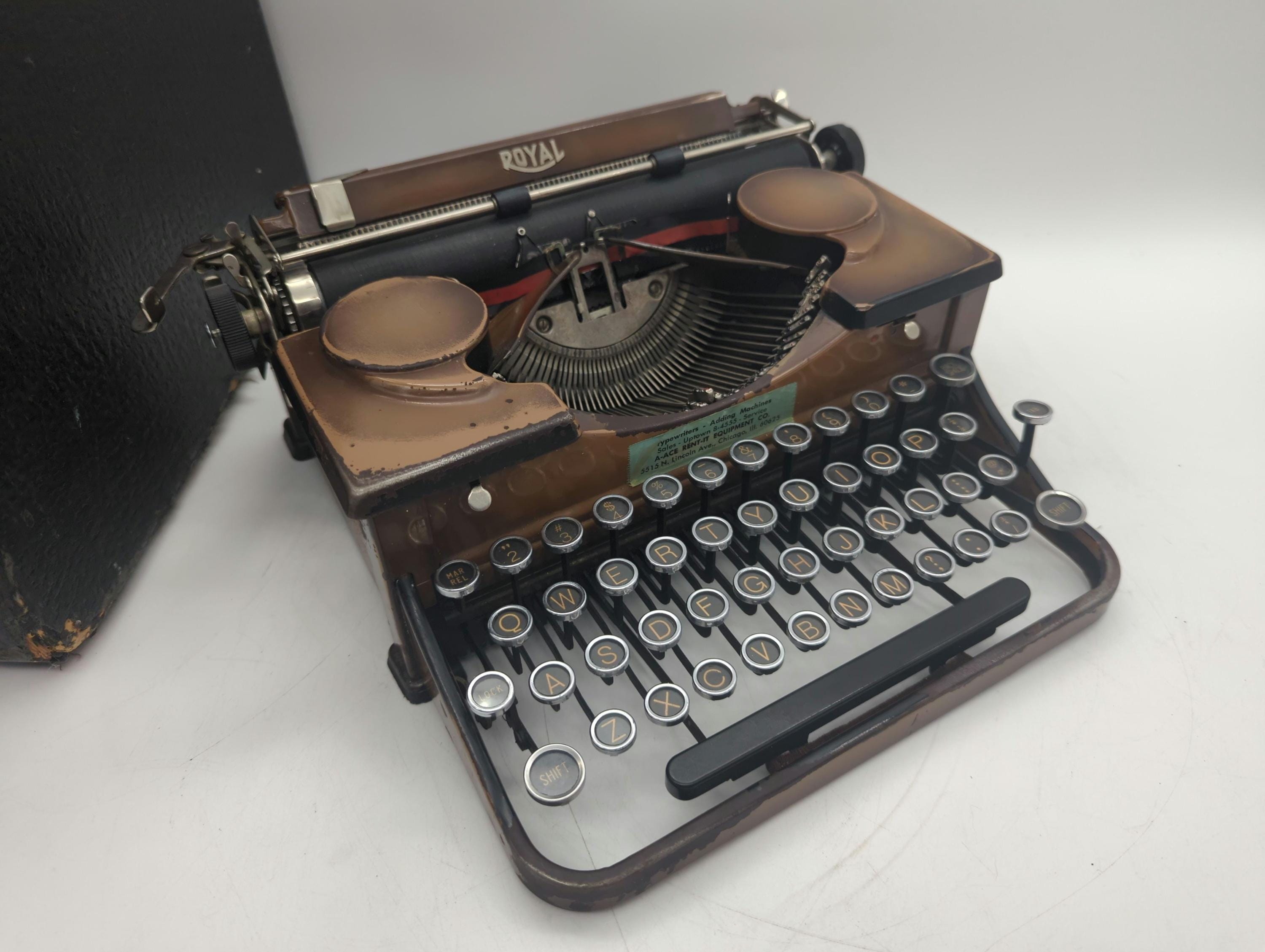 1930's U.S Vintage】Royal /ロイヤル タイプライター が入荷