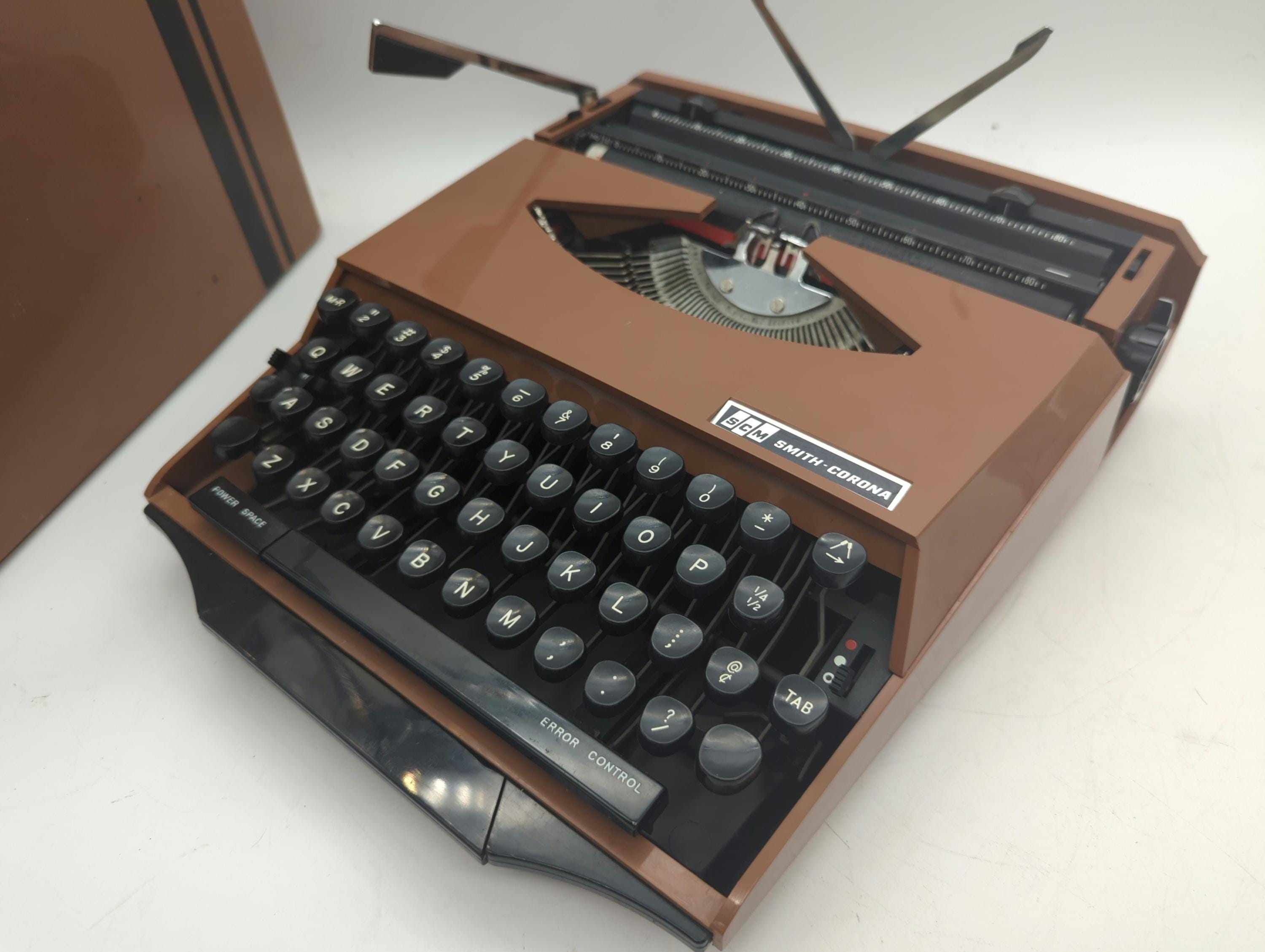 1974 Brown Smith Corona Super G Ultra Portable Manual Typewriter