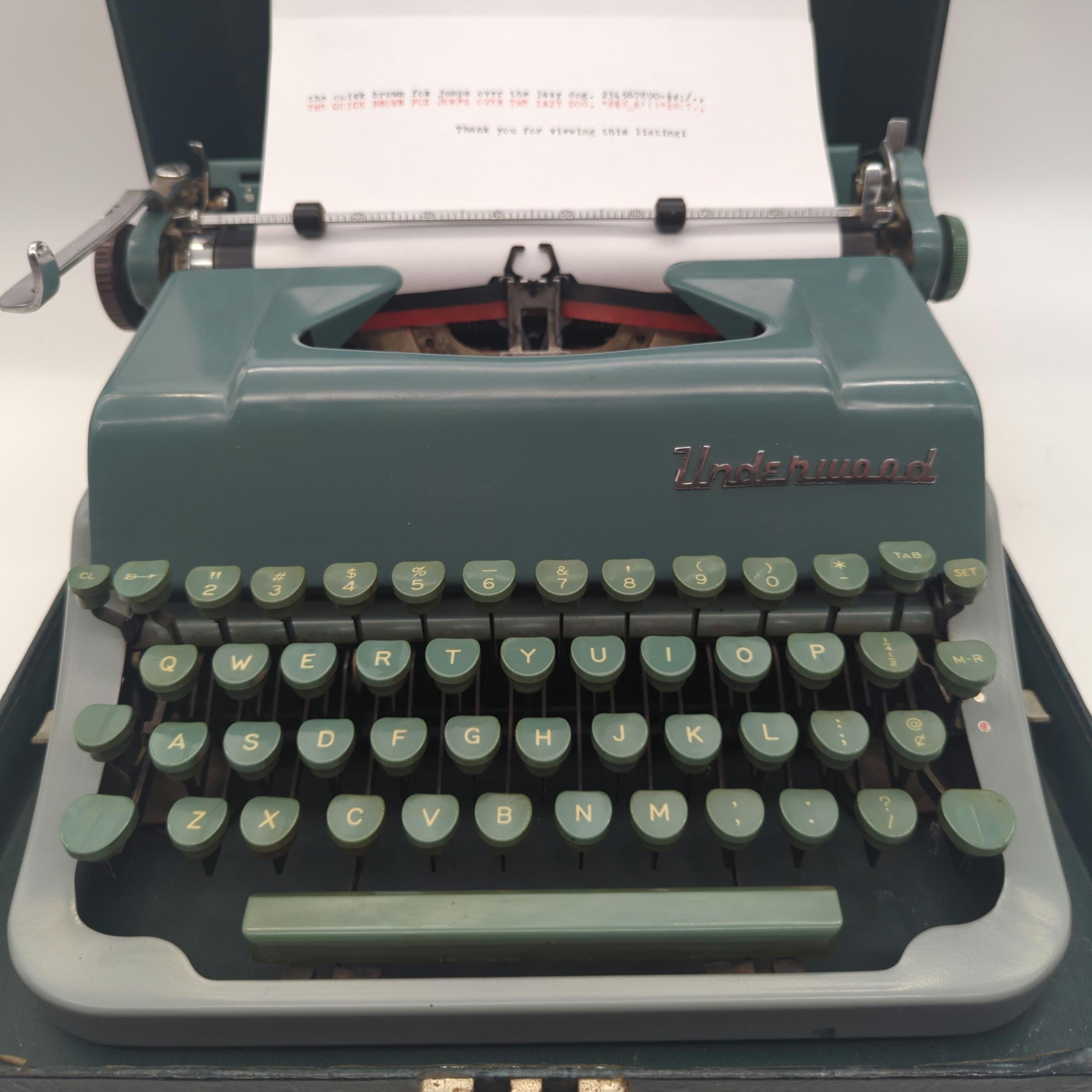 Green and Gray 1955 Underwood Universal Quiet Tab Portable Green and Gray 1955 Underwood Universal Quiet Tab Portable