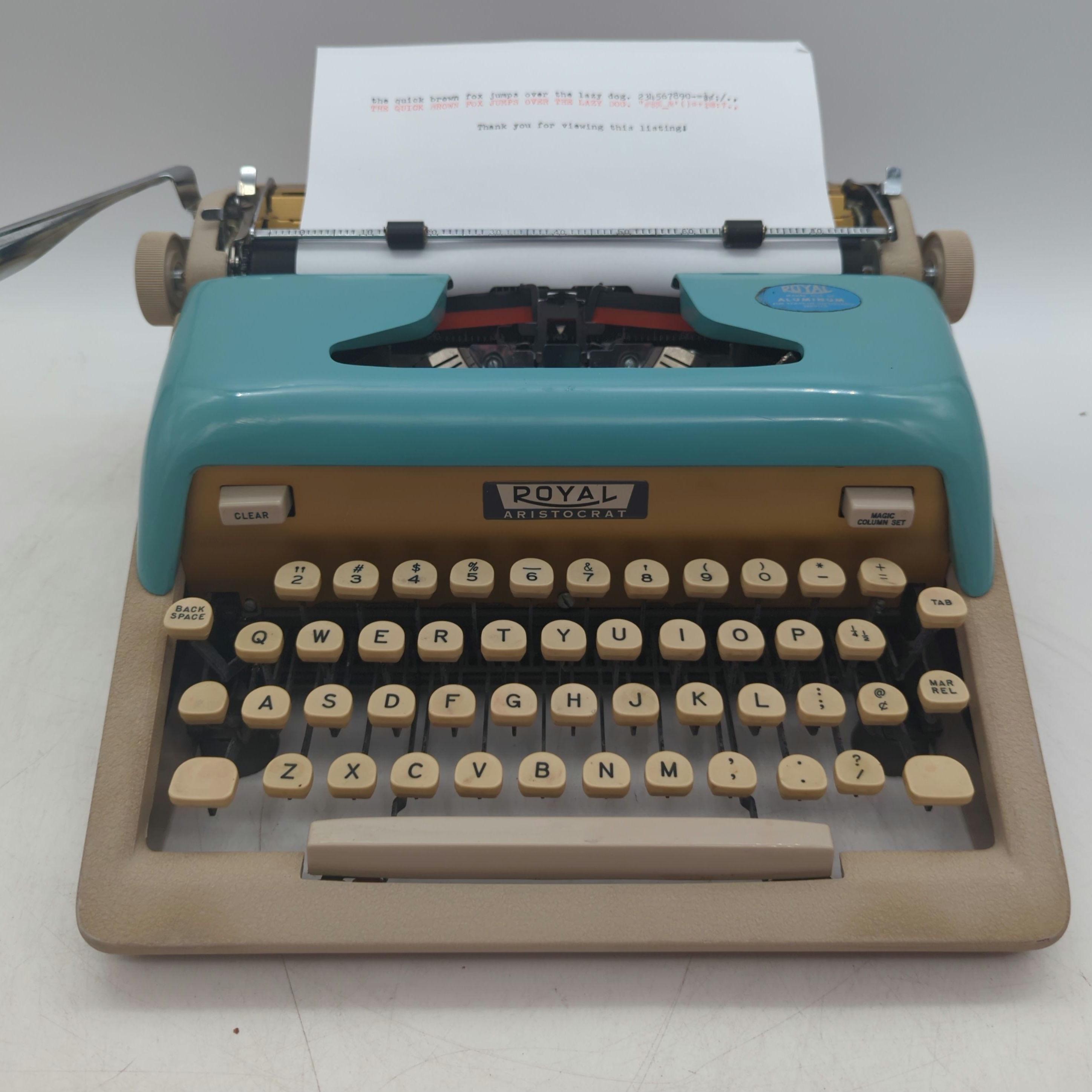 Royal Aristocrat Typewriter in Case - Etsy