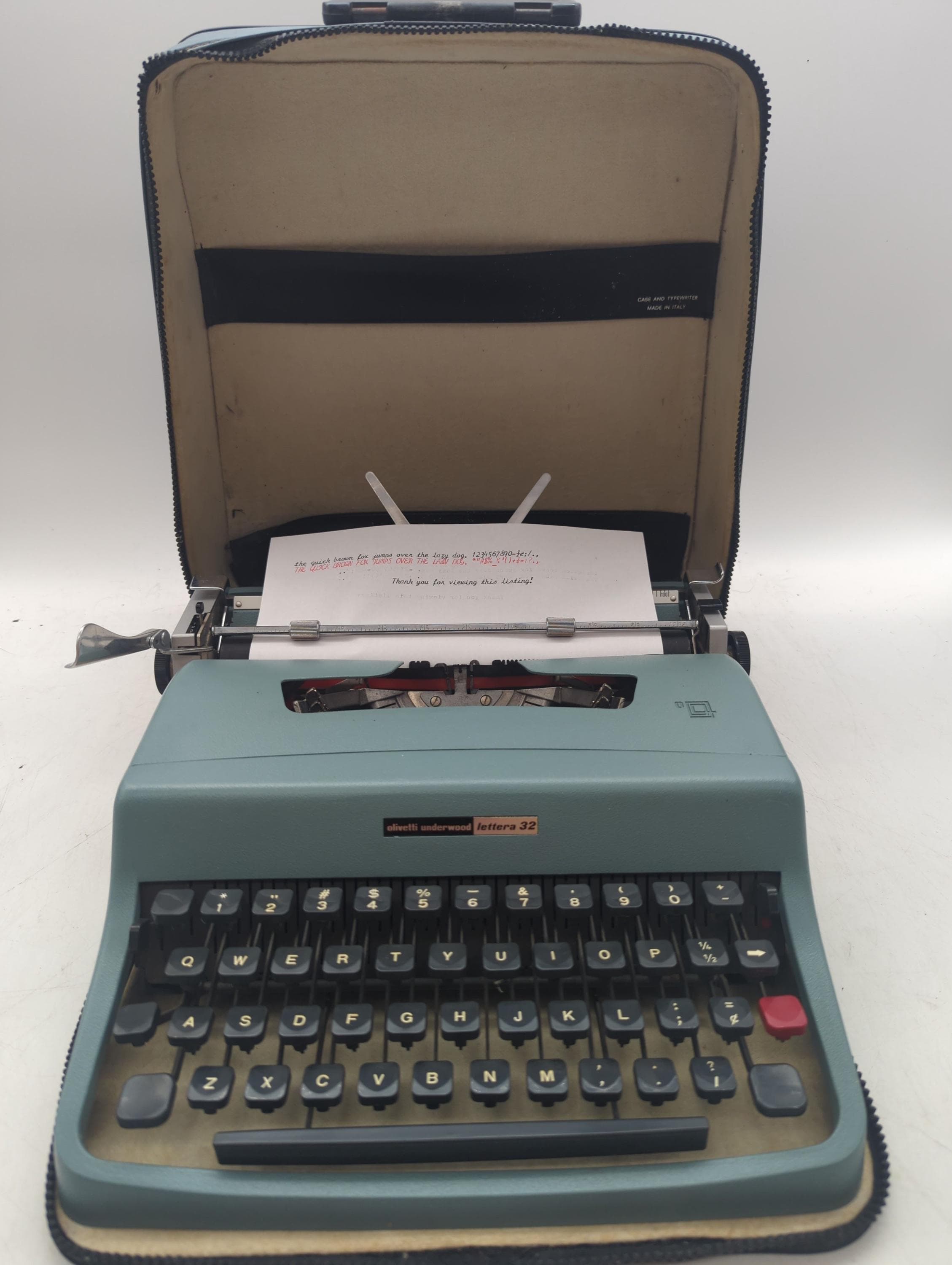 Cursive! 1967 Olivetti Lettera 32 Ultra Portable Manual Typewriter