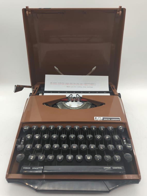 1974 Brown Smith Corona Super G Ultra Portable Manual Typewriter