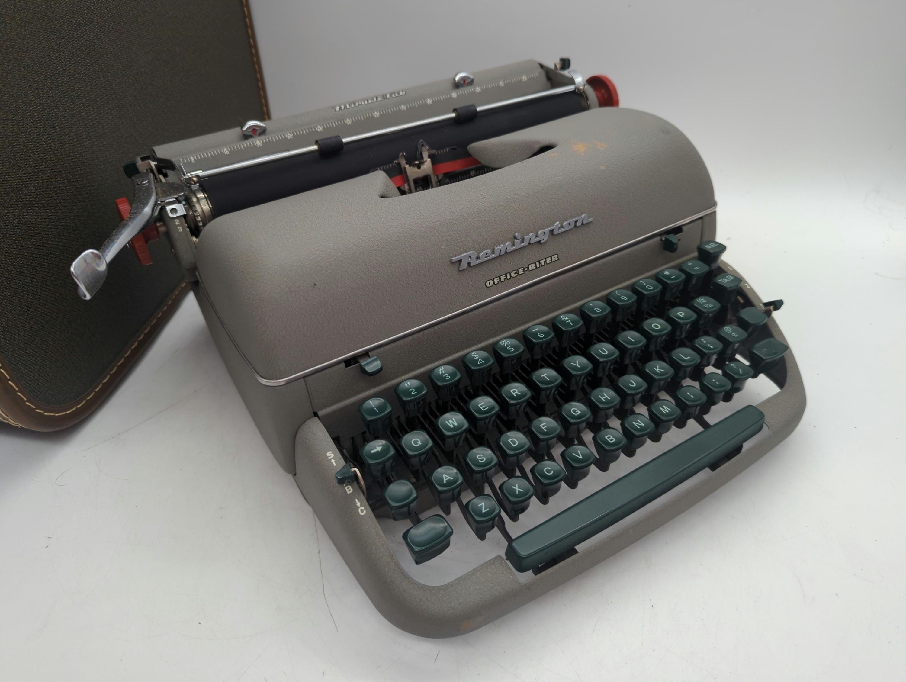 1957 Gray Remington Office-riter Portable Manual Typewriter With