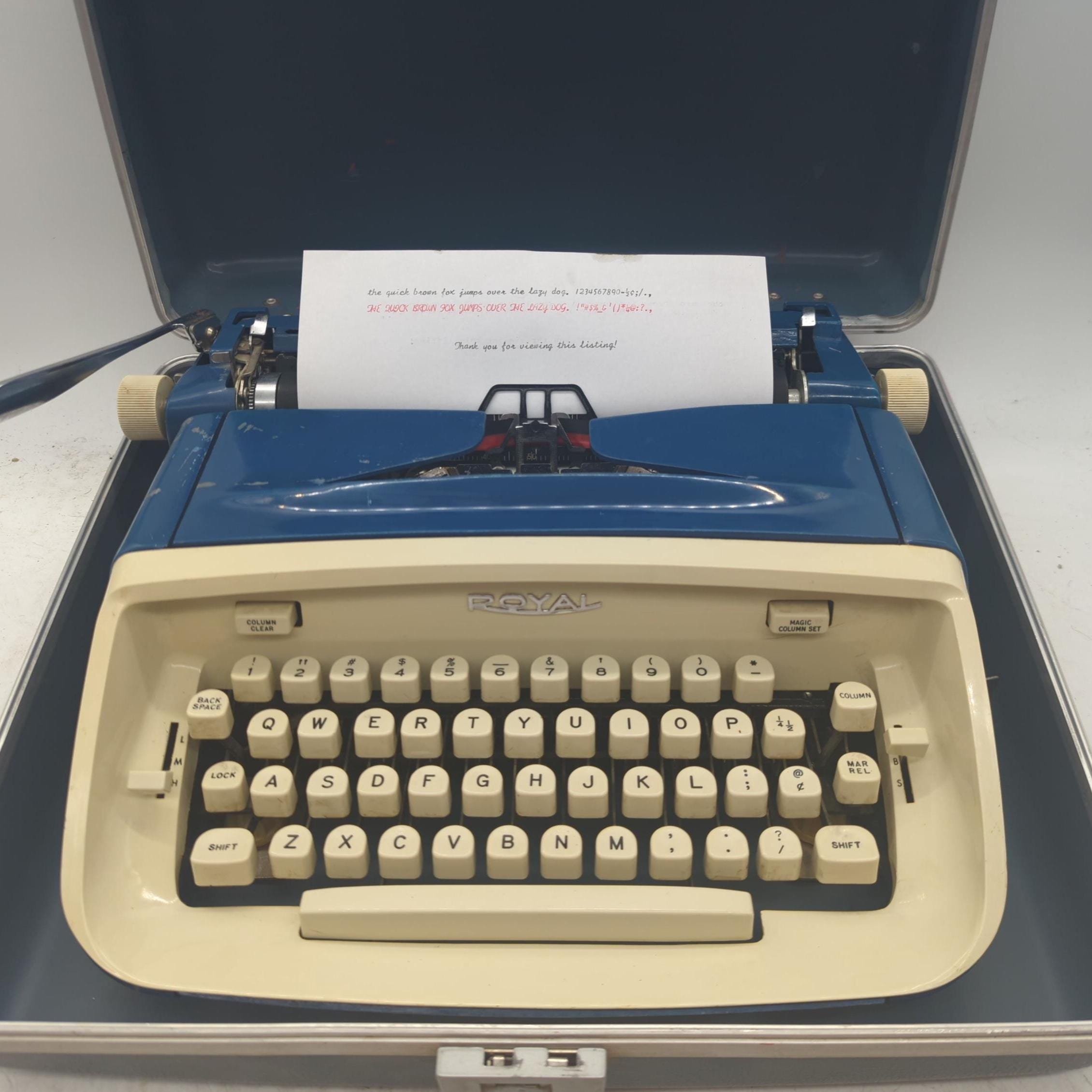 ♥️ビンテージ品! Aristocrat タイプライター♥️2108 Royal Aristocrat Typewriter in Case - Etsy