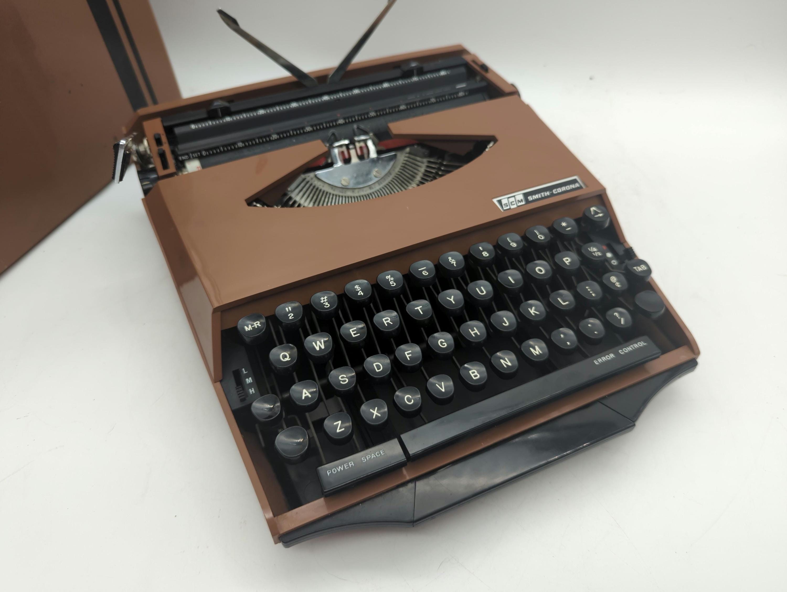 1974 Brown Smith Corona Super G Ultra Portable Manual Typewriter