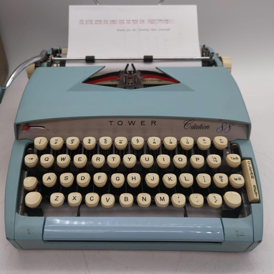Neat 68’s U.S NAVY Dead stock Typewriter Neat 68's U.S NAVY Dead stock Typewriter Neat 68's U.S NAVY