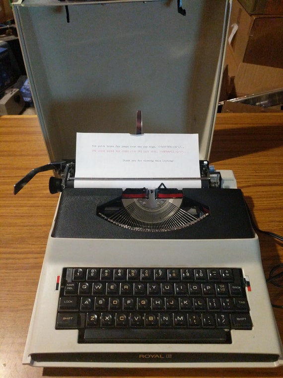 1970 S Royal Apollo 10 Portable Electric Typewriter With