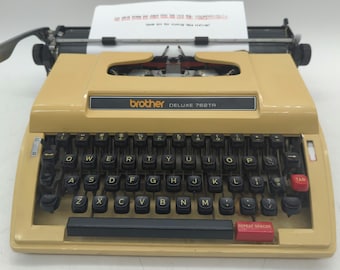 Brother タイプライター　Deluxe1350 1971 Brother Deluxe 1350 on the Typewriter Database