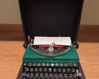1934 Green and Black Remington 5 portable manual typewriter with case - boxy version