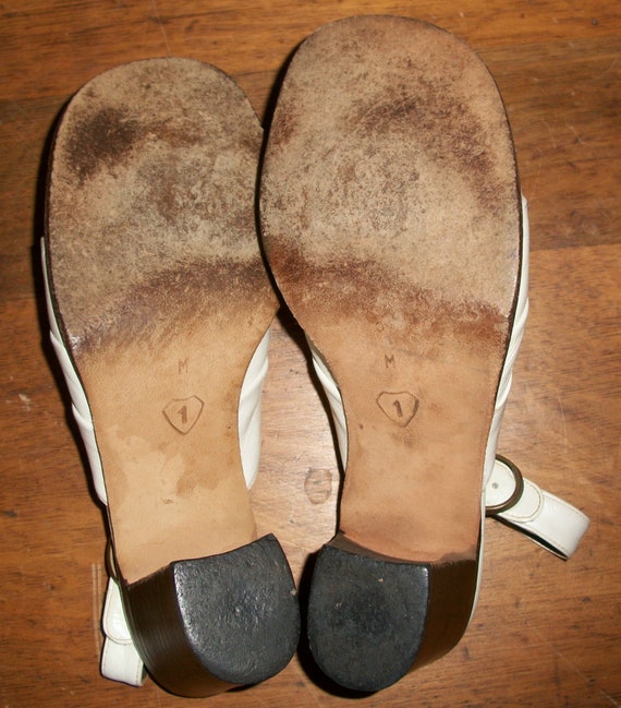 Vintage 2 Pairs of Sandals - image 5