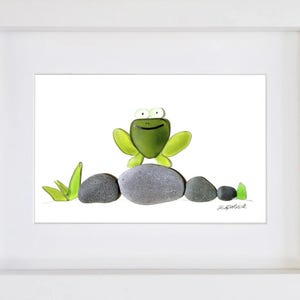 Grenouille heureuse - oeuvre d'art en galets et image en verre de mer - Décoration murale encadrée faite main
