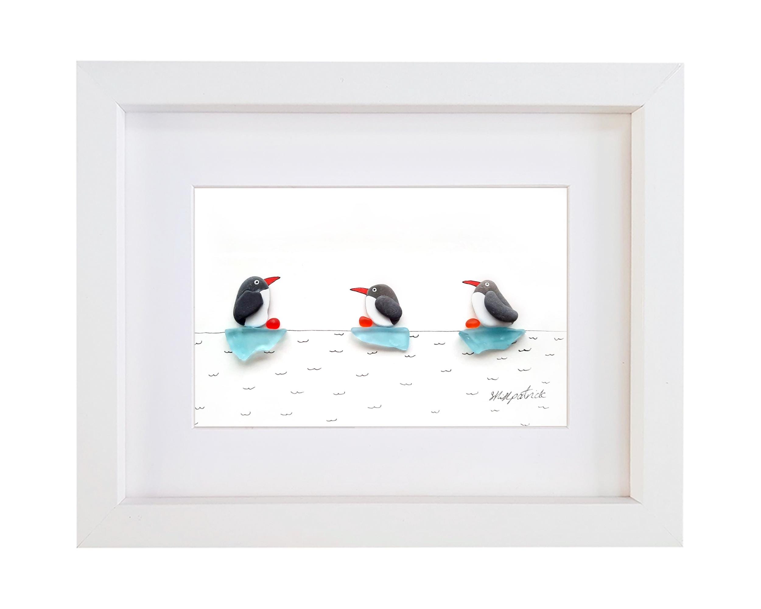 ペンギンとシーグラス/原画イラスト ペンギン - 小石アート＆シーグラス絵画 - 手作りの額入りペンギン