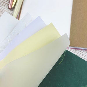 Diario creativo sottile con carte speciali Taccuino da viaggio con carta Kraft, pergamena, gelso, carta fatta a mano Diario spazzatura di varie dimensioni immagine 4